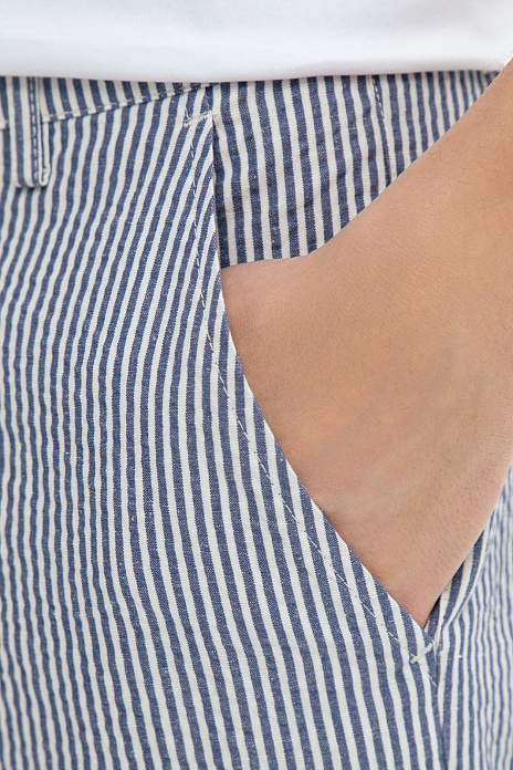 Бермуды из хлопка и льна в полоску, цвет Синий темный